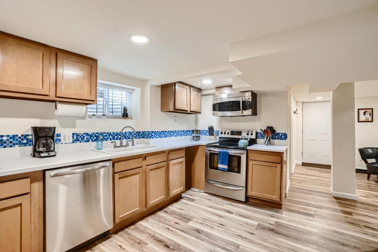 Sloans Lake Getaway - Basement Apartment Near Broncos And Downtown Denver Lakewood Eksteriør bilde