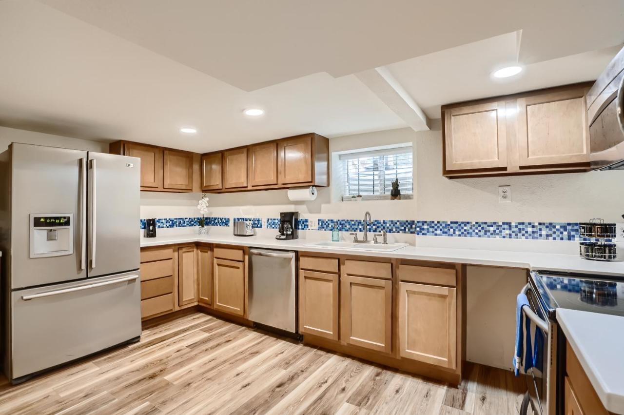 Sloans Lake Getaway - Basement Apartment Near Broncos And Downtown Denver Lakewood Eksteriør bilde