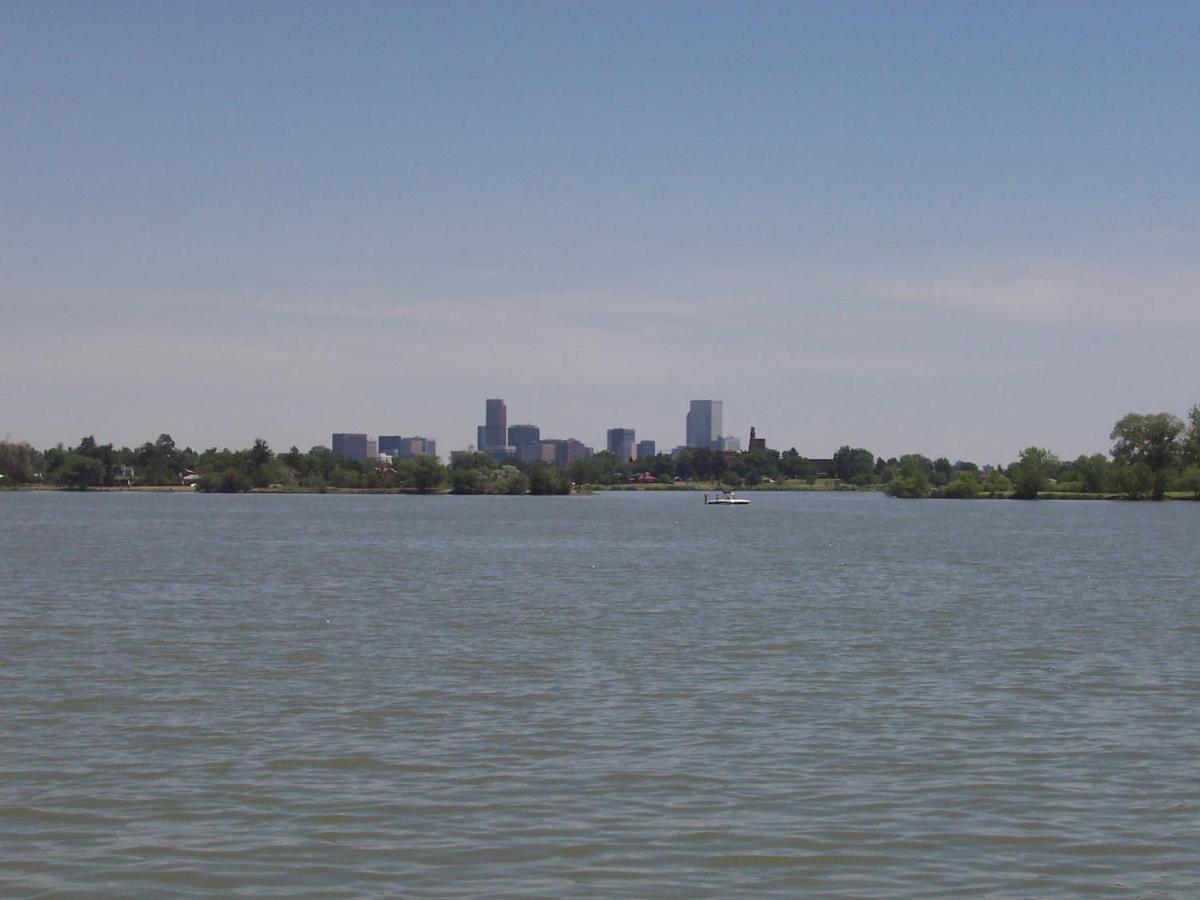 Sloans Lake Getaway - Basement Apartment Near Broncos And Downtown Denver Lakewood Eksteriør bilde