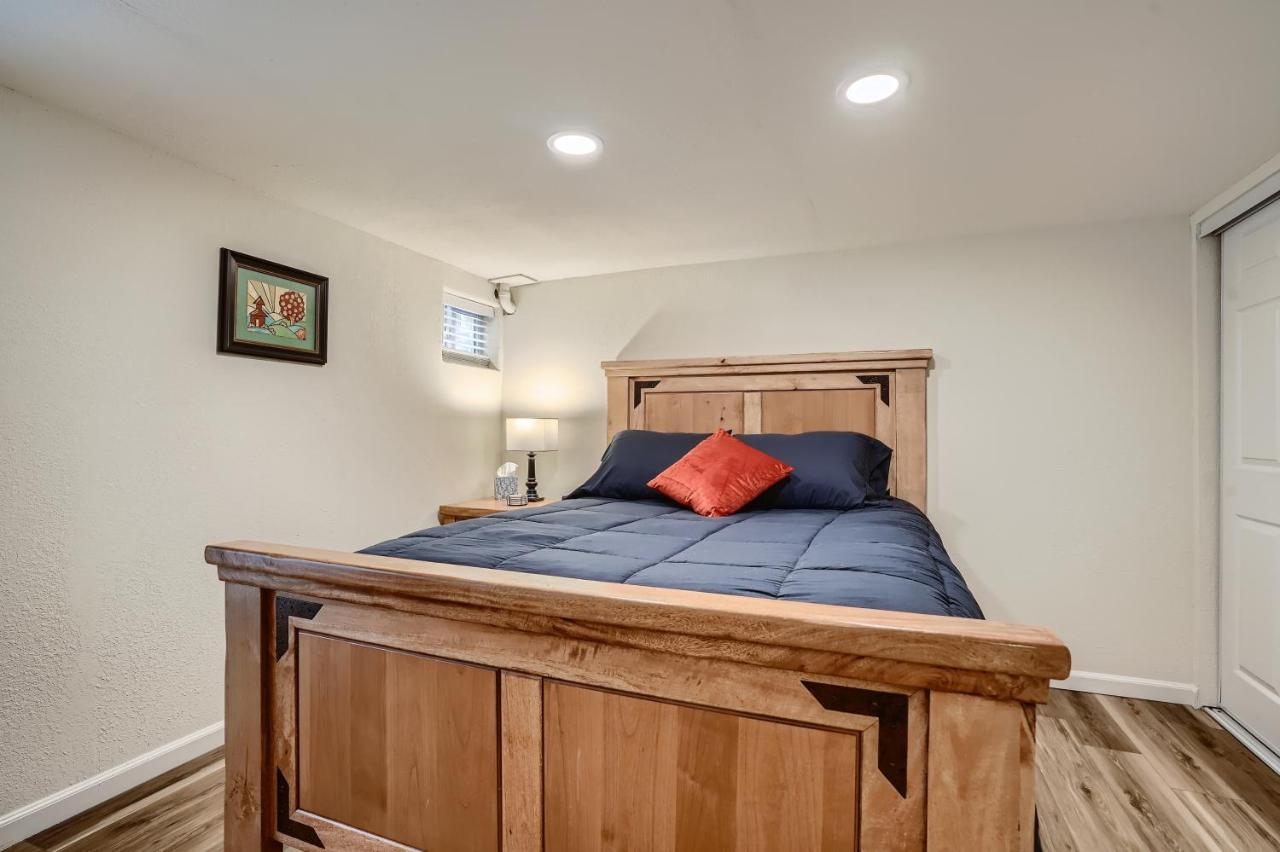 Sloans Lake Getaway - Basement Apartment Near Broncos And Downtown Denver Lakewood Eksteriør bilde